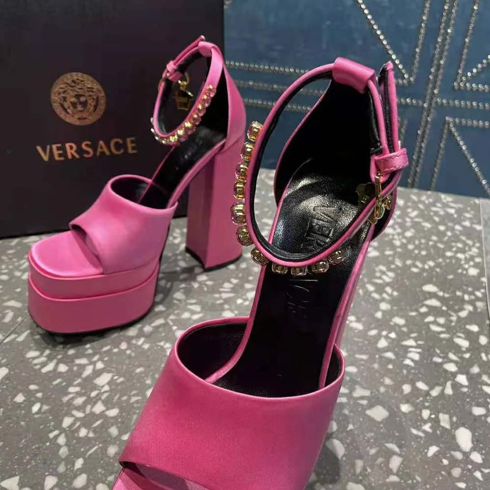 Versace Medusa Aevitas Platform Sandals for Women in Pink Versace Medusa Aevitas Platform Sandals for Women in Pink