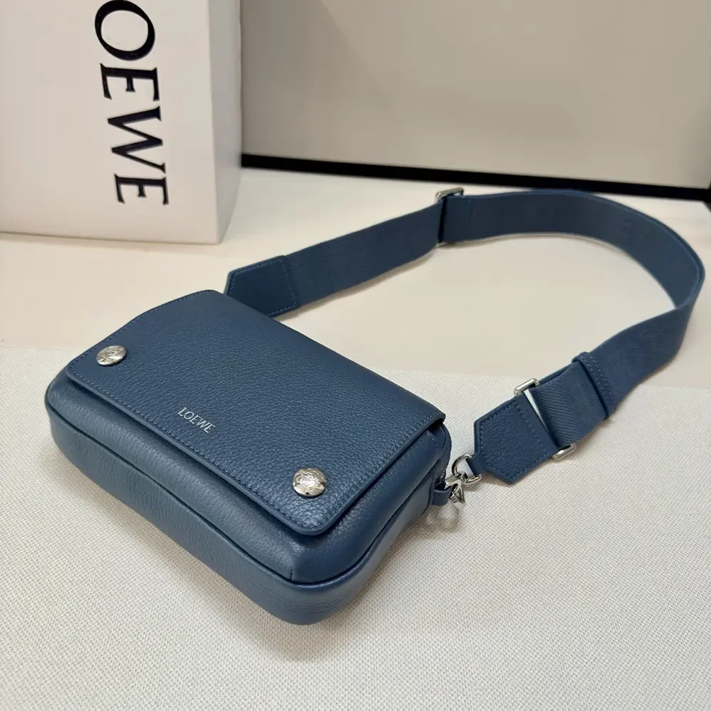 Loewe Small Pebble Messenger Bag in Supple Grained Calfskin for Unisex in Navy Loewe Small Pebble Messenger Bag in Supple Grained Calfskin for Unisex in Navy