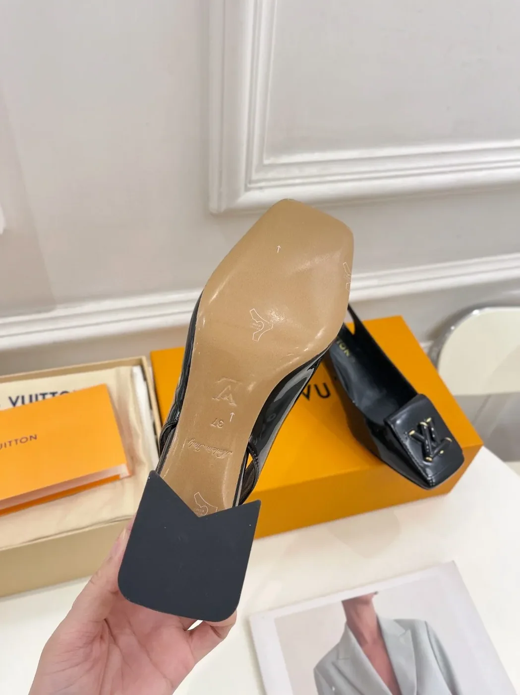 Louis Vuitton Shake Slingback Pump Black 1AB0TR