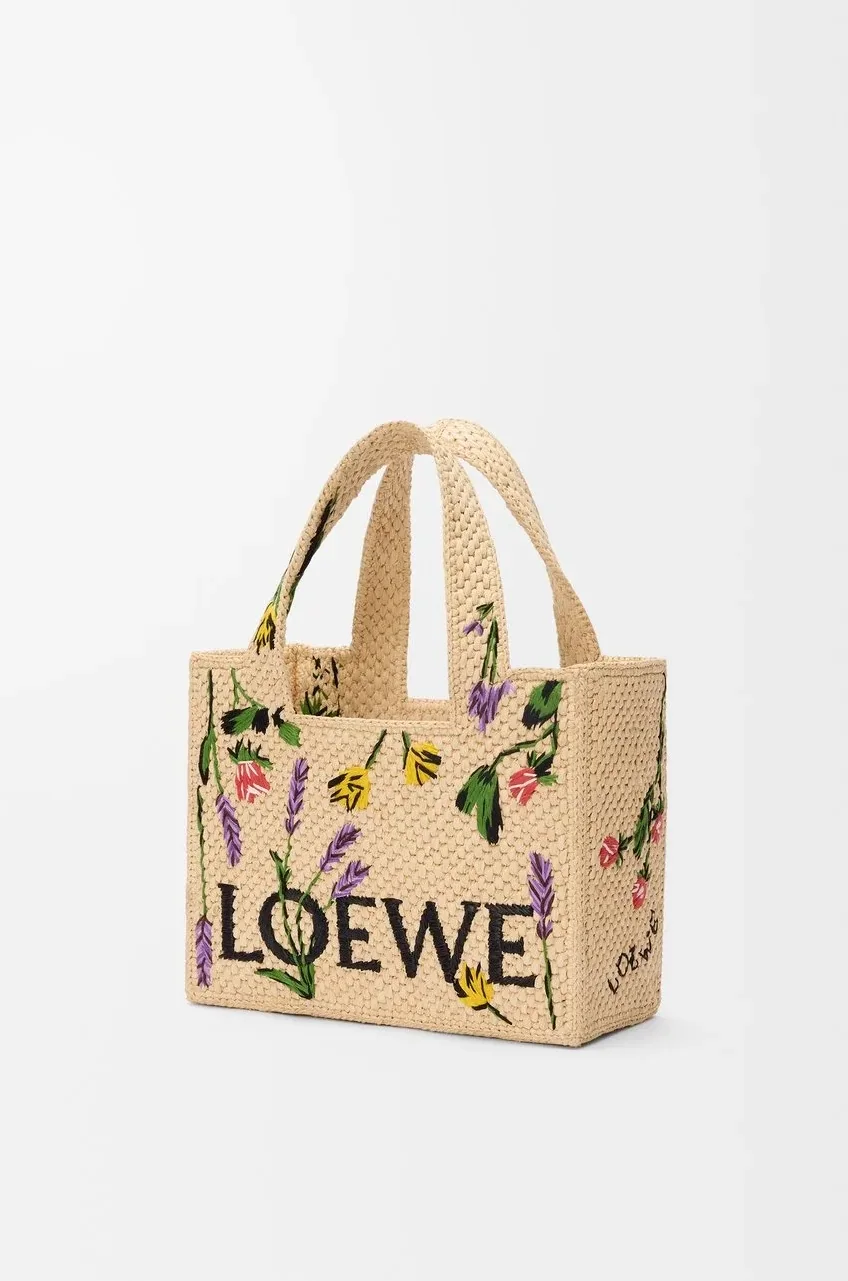 Loewe Small Font Tote In Raffia / ALF1B59X26 Loewe Small Font Tote In Raffia / ALF1B59X26