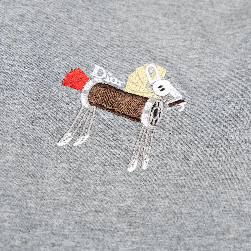 Dior T-Shirt with Horse Embroidery Relaxed Fit Gray Cotton Jersey for Men Dior T-Shirt with Horse Embroidery Relaxed Fit Gray Cotton Jersey for Men