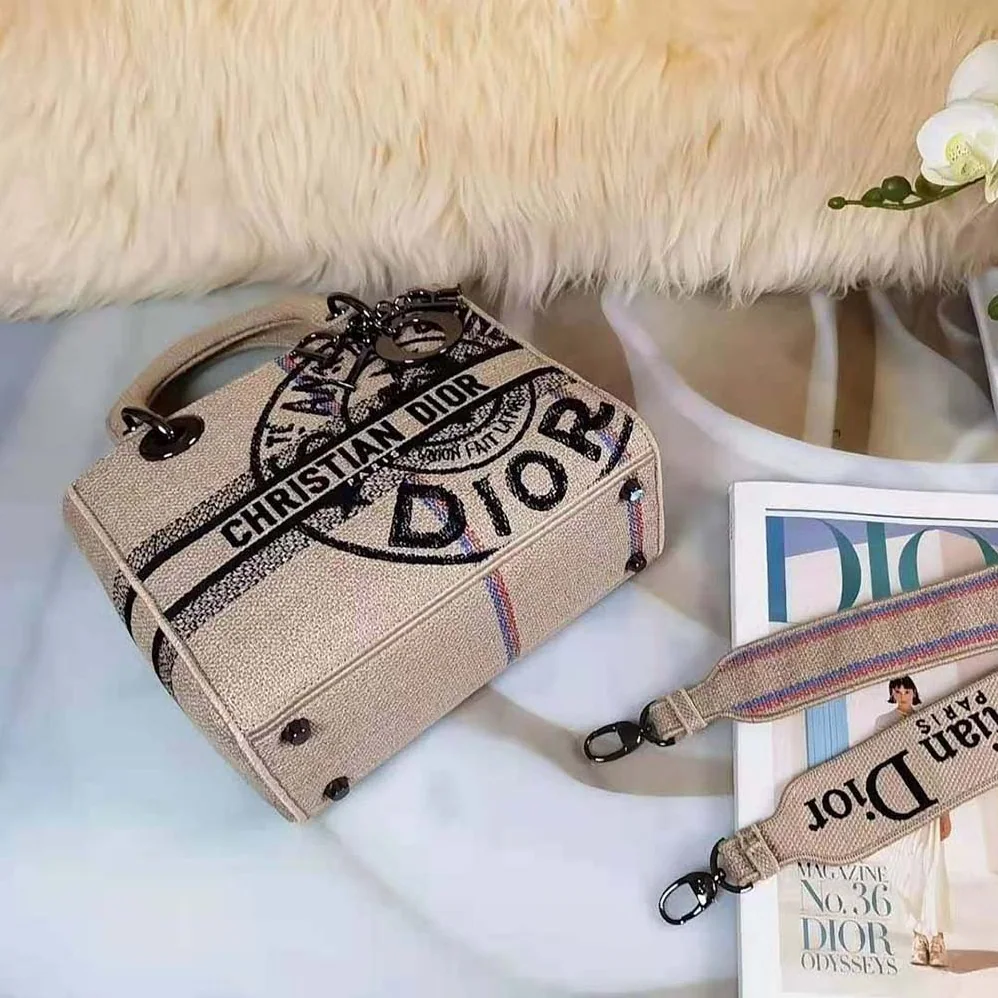 Dior Medium Lady D-Lite Bag Beige Jute Canvas Embroidered with Dior Union Motif for Women Dior Medium Lady D-Lite Bag Beige Jute Canvas Embroidered with Dior Union Motif for Women