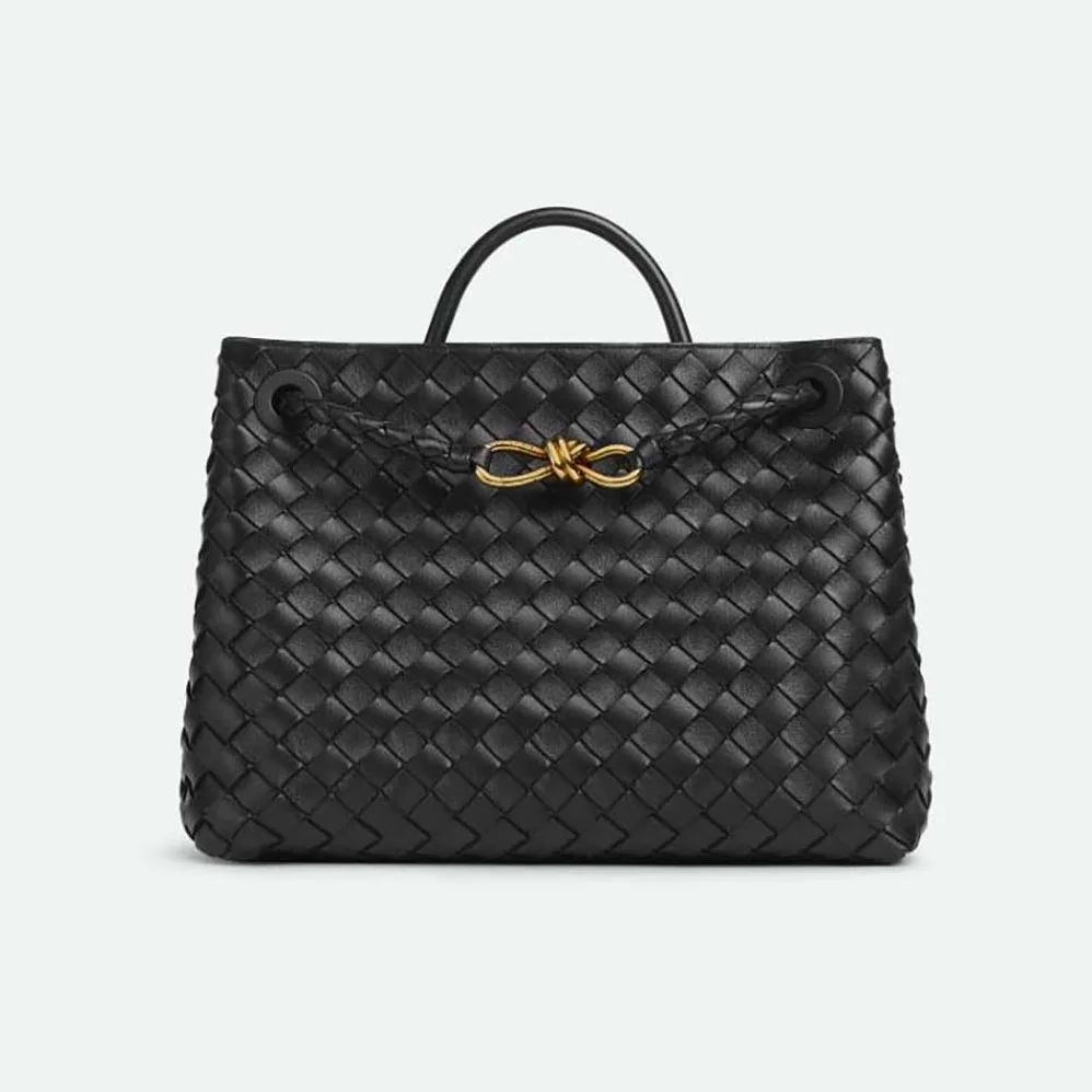 Bottega Veneta Medium Andiamo in Lambskin Leather for Women in Black Bottega Veneta Medium Andiamo in Lambskin Leather for Women in Black