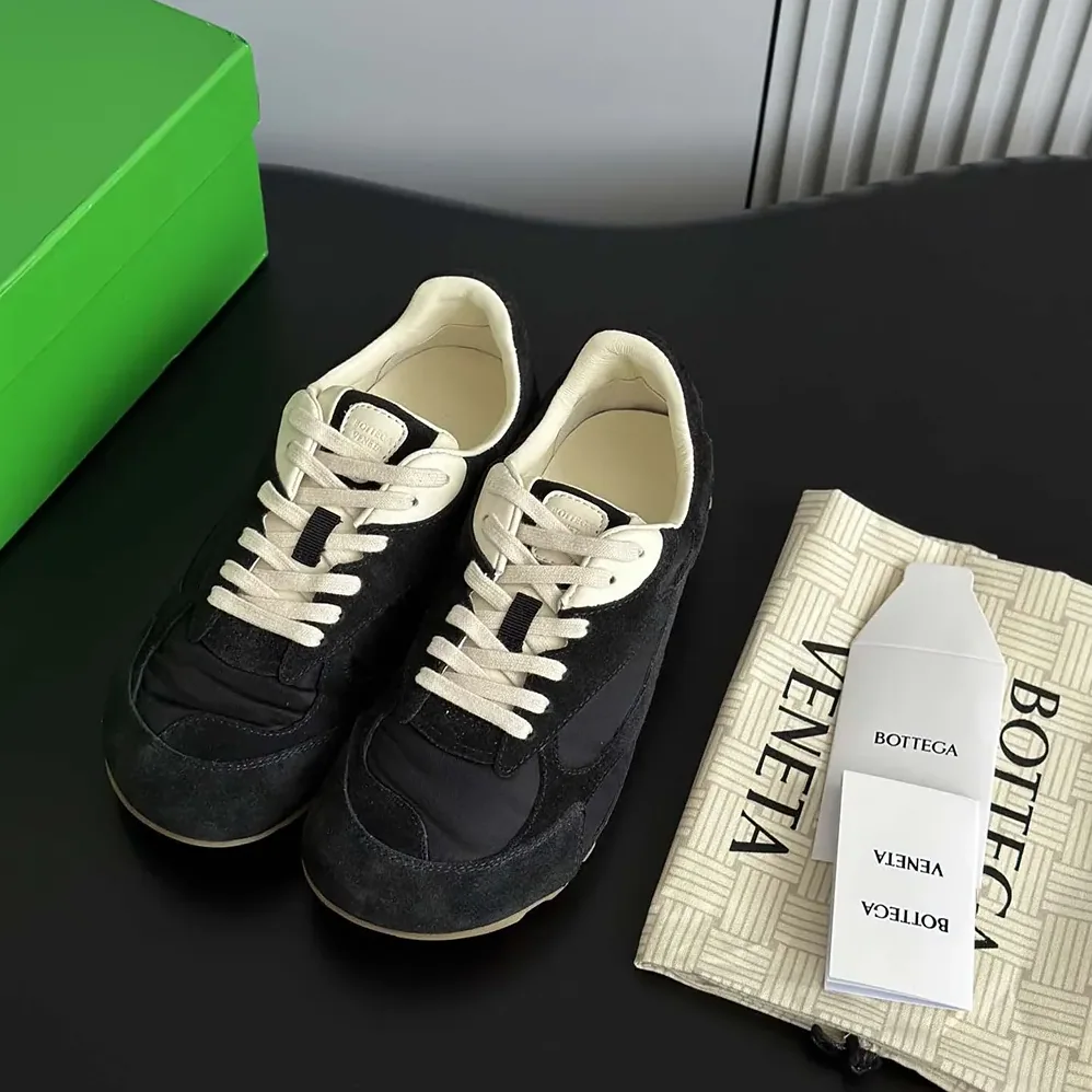 Bottega Veneta Orbit Flash Sneaker for Unisex in Black Bottega Veneta Orbit Flash Sneaker for Unisex in Black