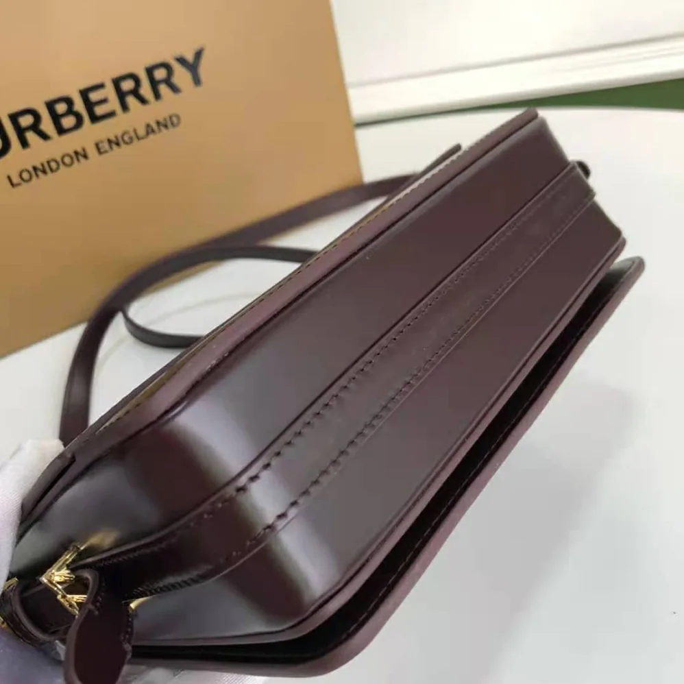 Burberry Small Two-tone Leather Grace Bag for Women in Maroon