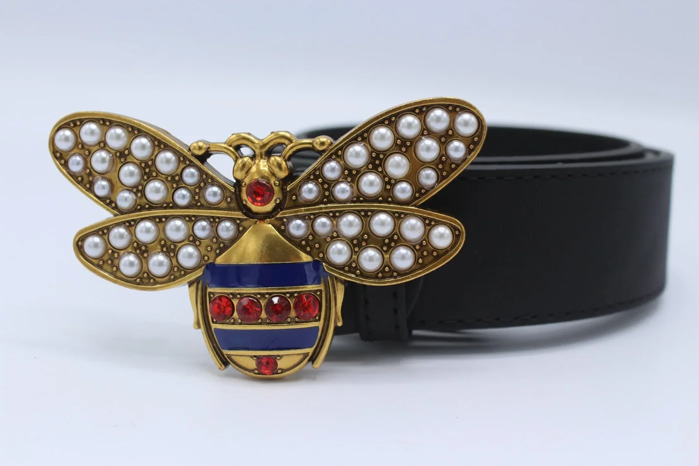 Perfect Bee Figured Black Leather Belt