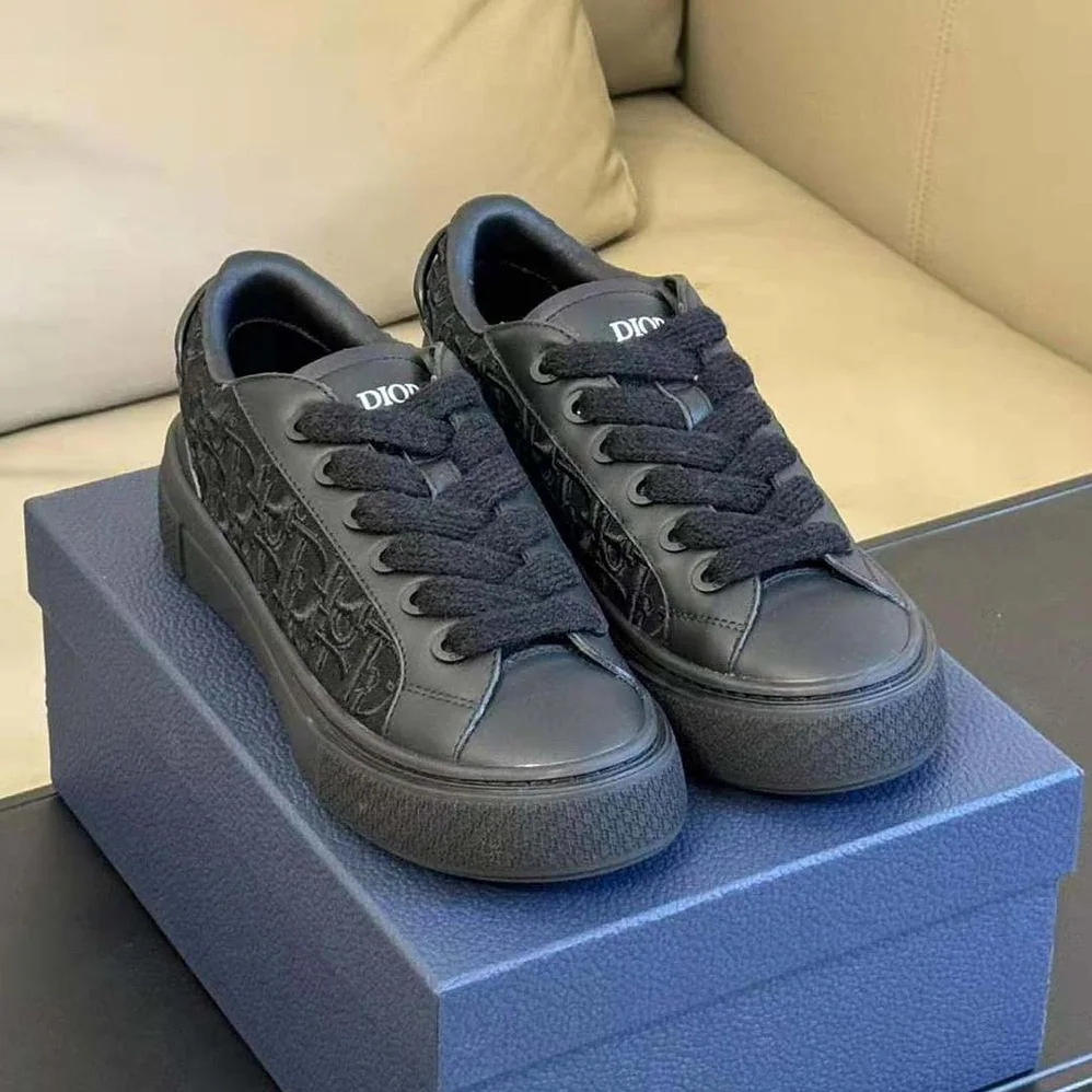 Dior B33 Sneaker – Limited and Numbered Edition Black Smooth Calfskin for Men Dior B33 Sneaker – Limited and Numbered Edition Black Smooth Calfskin for Men