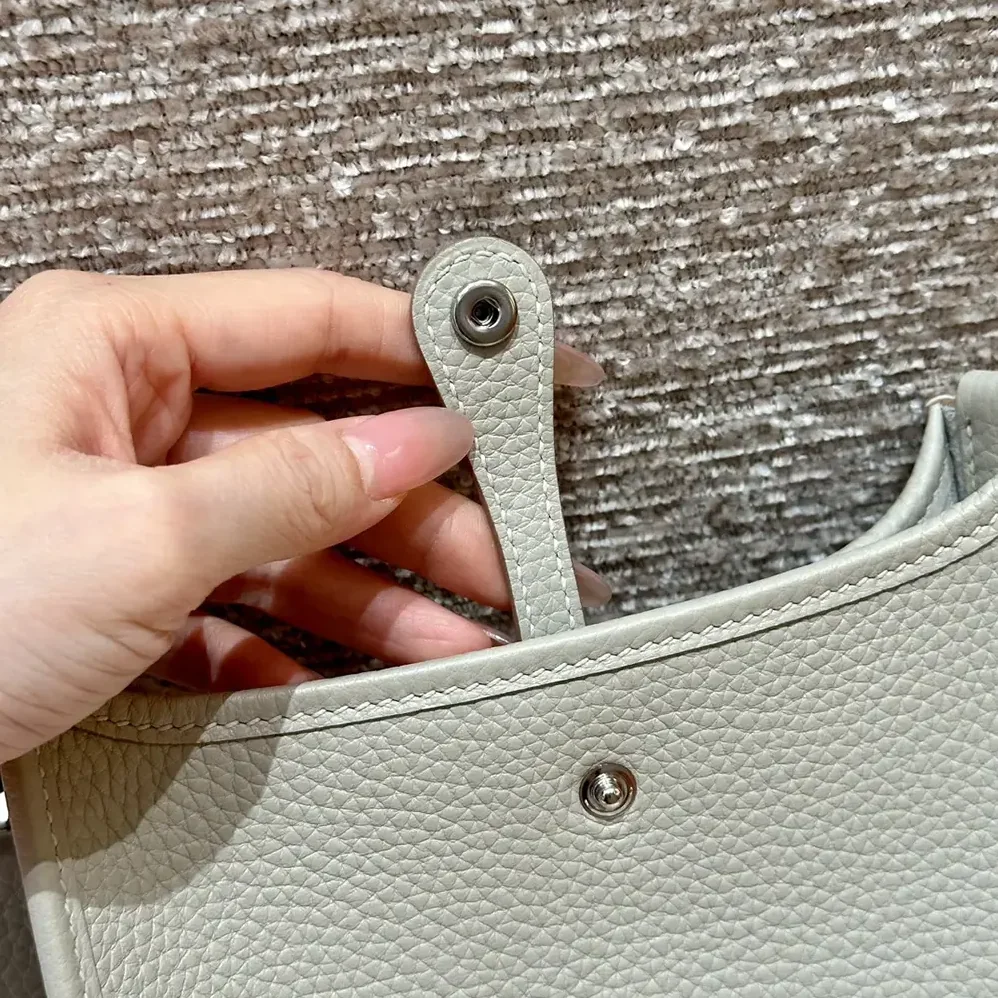 Hermes Evelyne 16 Amazone in Clemence Leather for Women in Beige/Silver