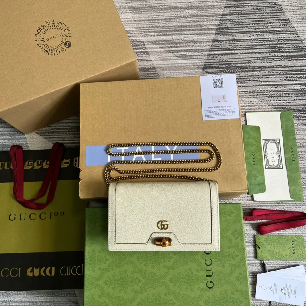 Gucci Diana Mini Bag With Bamboo White , /