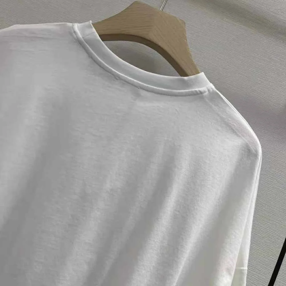 Loewe Palm Cropped T-shirt in Cotton for Women in Pink Loewe Palm Cropped T-shirt in Cotton for Women in Pink