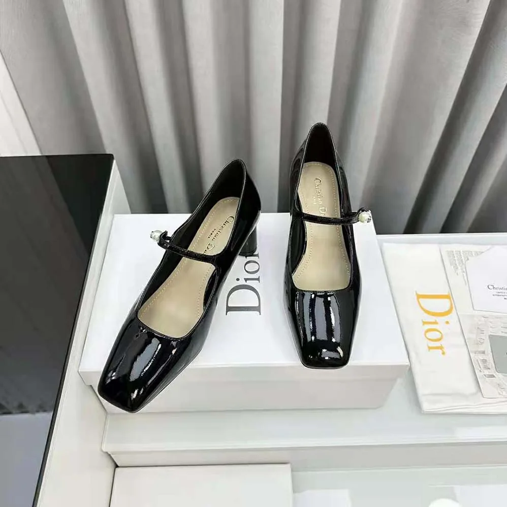 Dior Jolie Dior Pump Black Patent Calfskin for Women Dior Jolie Dior Pump Black Patent Calfskin for Women