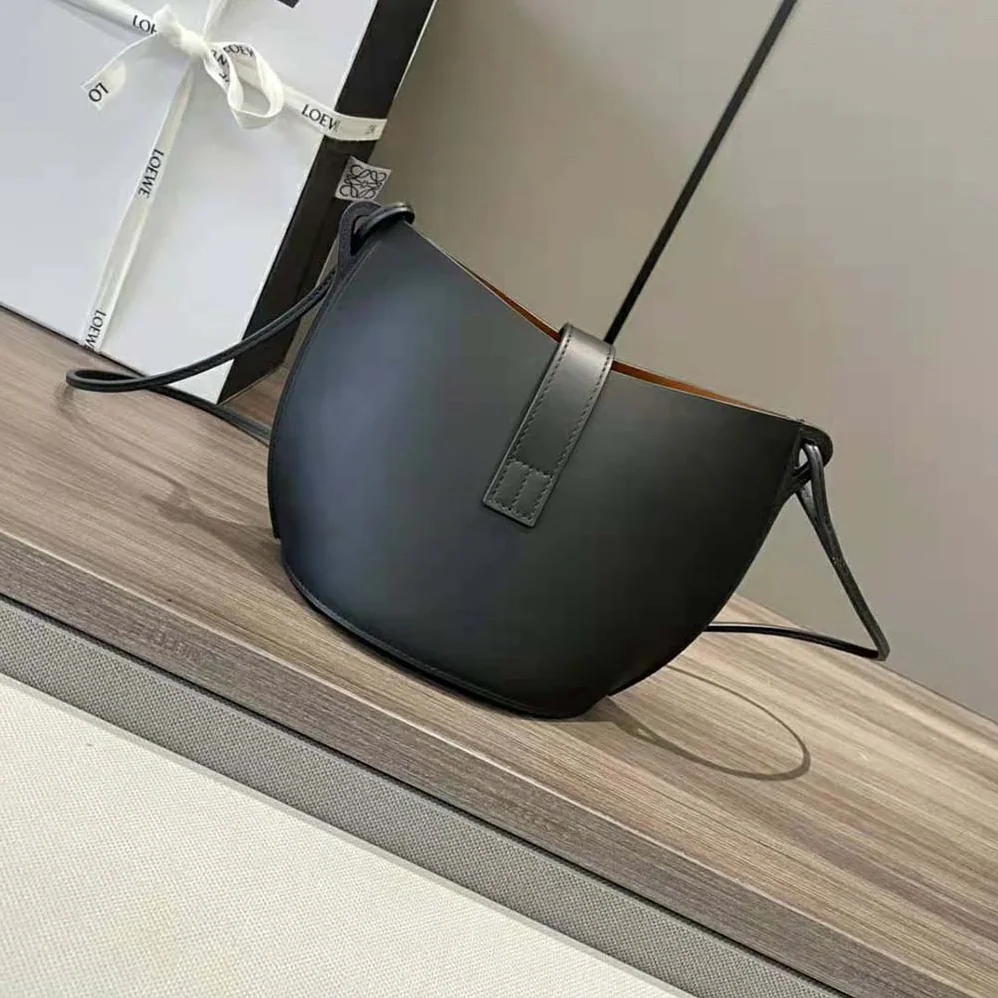 Loewe Moulded Bucket Bag in Calfskin for Women in Black
