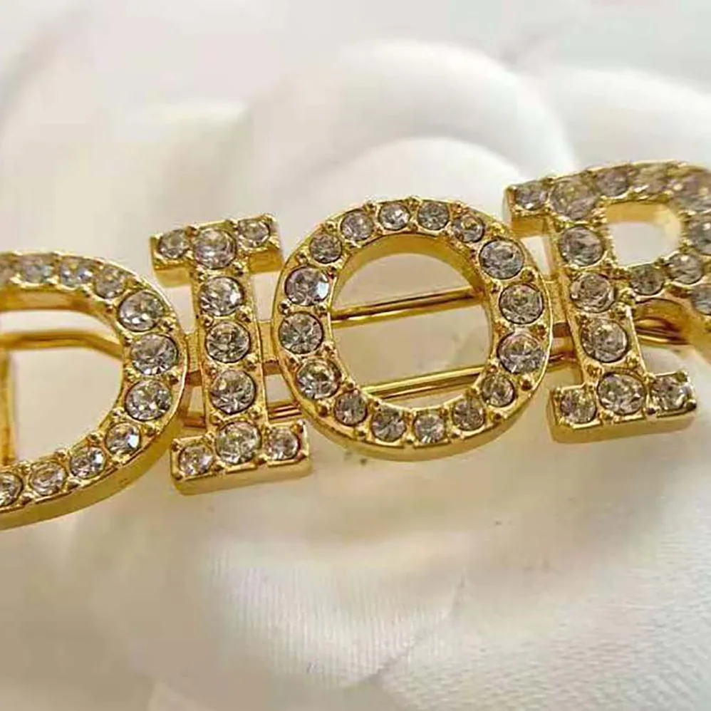 Dior Dio(r)evolution Barrette Gold for Women in Finish Metal Dior Dio(r)evolution Barrette Gold for Women in Finish Metal
