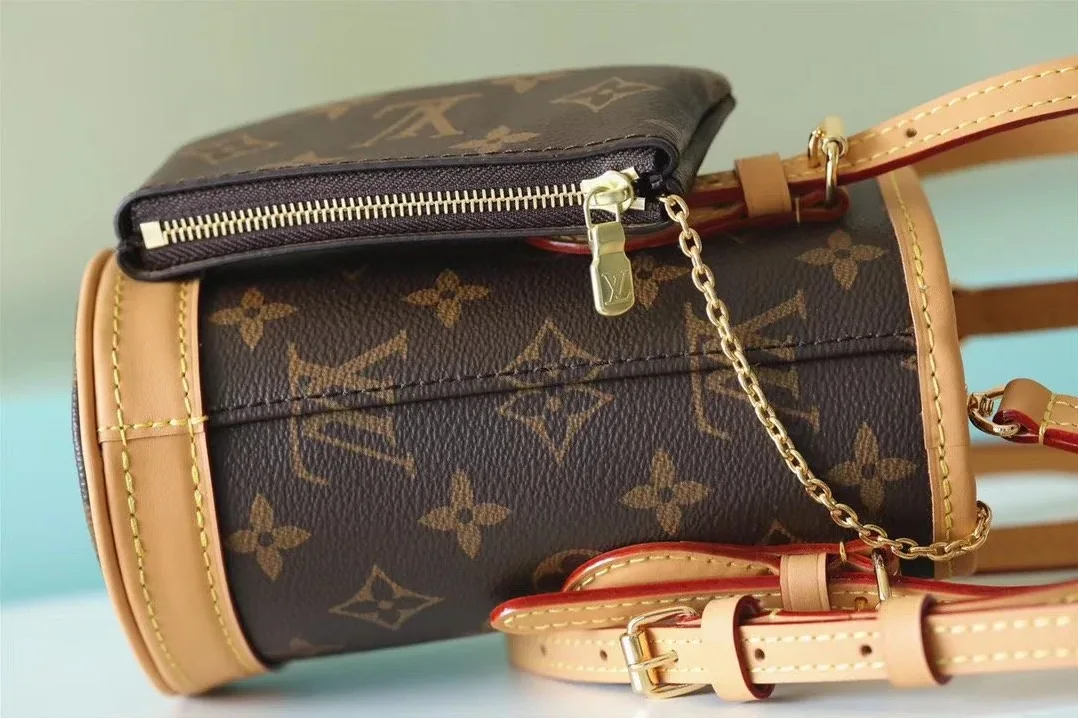 Louis Vuitton Nano Bucket Bag Monogram Canvas Brown Brown / Louis Vuitton Nano Bucket Bag Monogram Canvas Brown Brown /