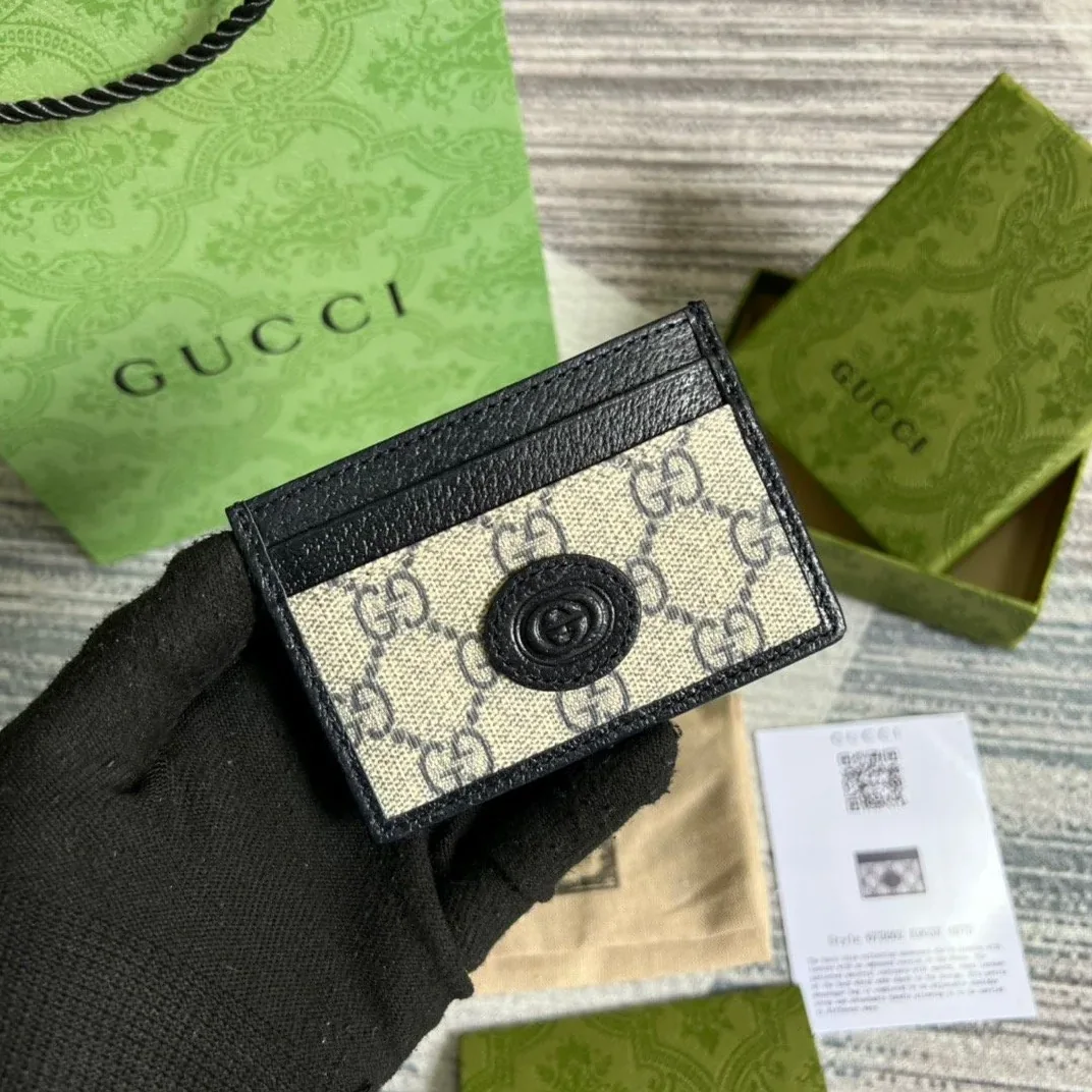 Gucci Card GG Case with Interlocking G Light Grey / Gucci Card GG Case with Interlocking G Light Grey /
