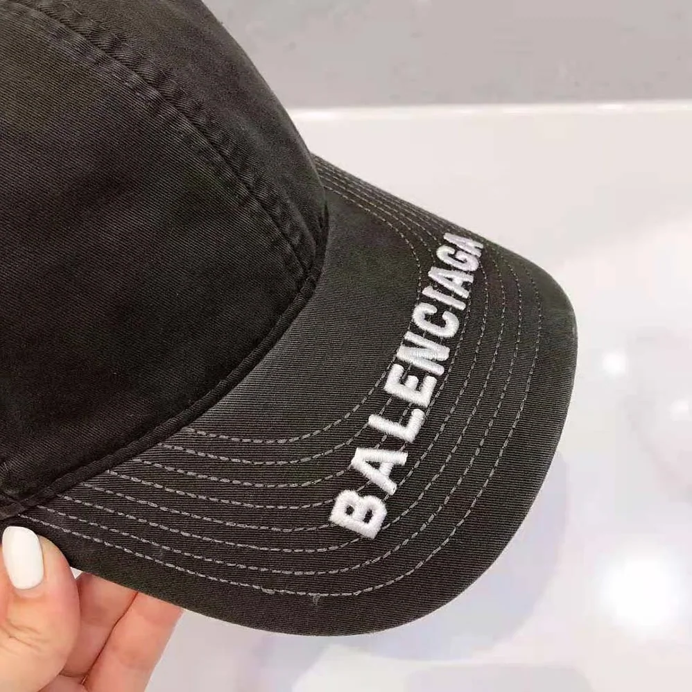 Balenciaga Logo Visor Cap in Black and White Cotton Drill for Women Balenciaga Logo Visor Cap in Black and White Cotton Drill for Women