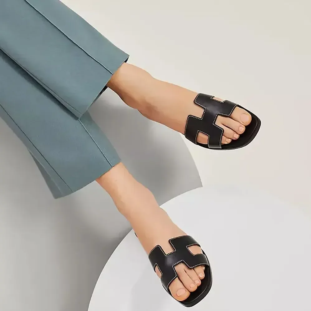 Hermes Oran Sandal-Black H021056Zv01380 for Women Hermes Oran Sandal-Black H021056Zv01380 for Women