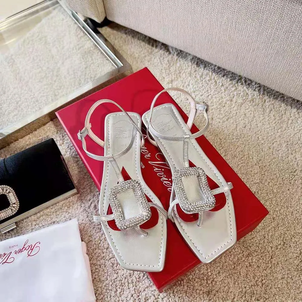 Roger Vivier Viv Choc Strass Buckle Thong Sandals in Leather for Women in Silver Roger Vivier Viv Choc Strass Buckle Thong Sandals in Leather for Women in Silver