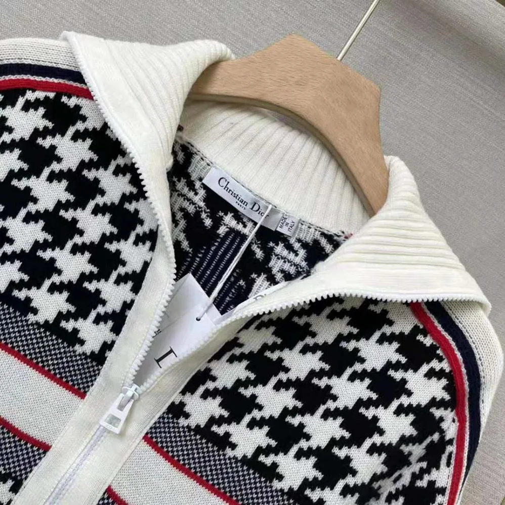 Dior Dioralps Short Cardigan Black and White Houndstooth Wool and Cashmere Knit with Three for Women in Tone Dior Star