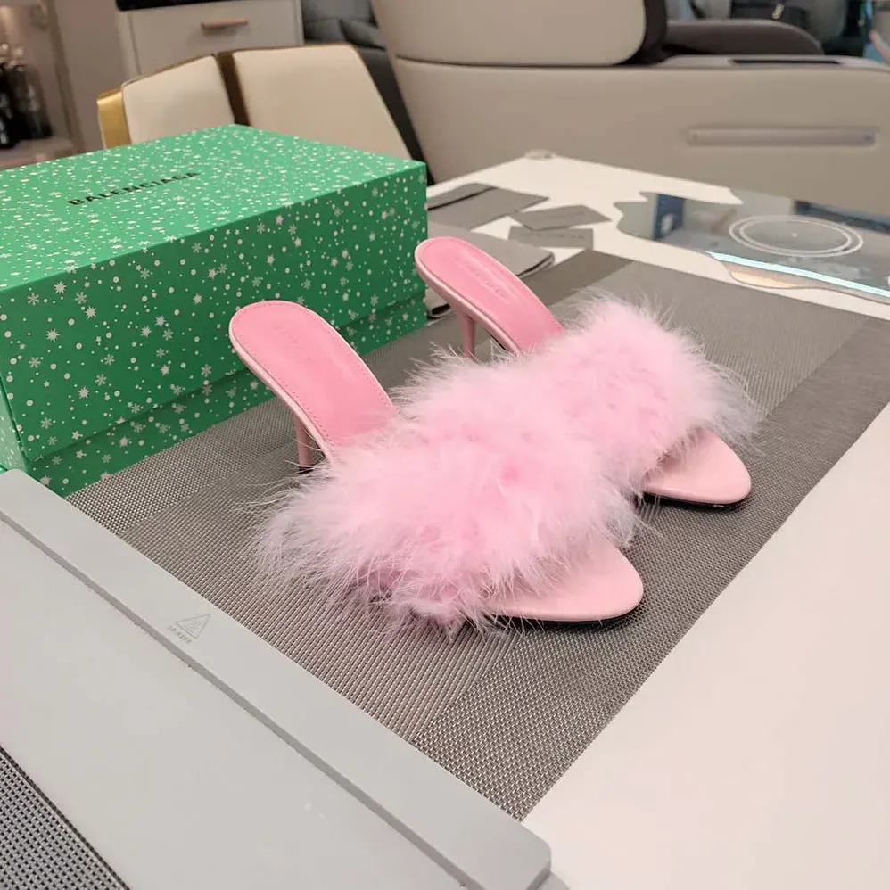 Balenciaga Boudoir 70mm Sandal in Pink Feathers for Women Balenciaga Boudoir 70mm Sandal in Pink Feathers for Women