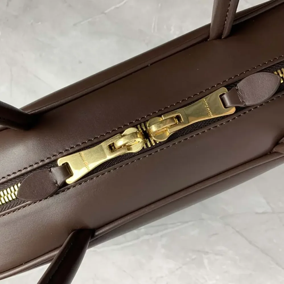 Miu Miu Beau Leather Top-handle Bag for Women in Briarwood