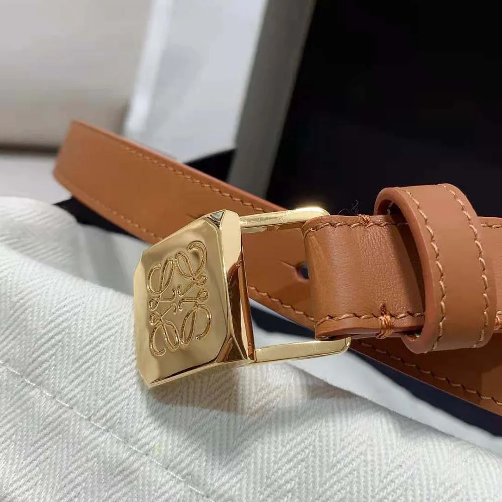 Loewe Amazona Padlock Belt in Smooth Calfskin for Women in Brown Loewe Amazona Padlock Belt in Smooth Calfskin for Women in Brown
