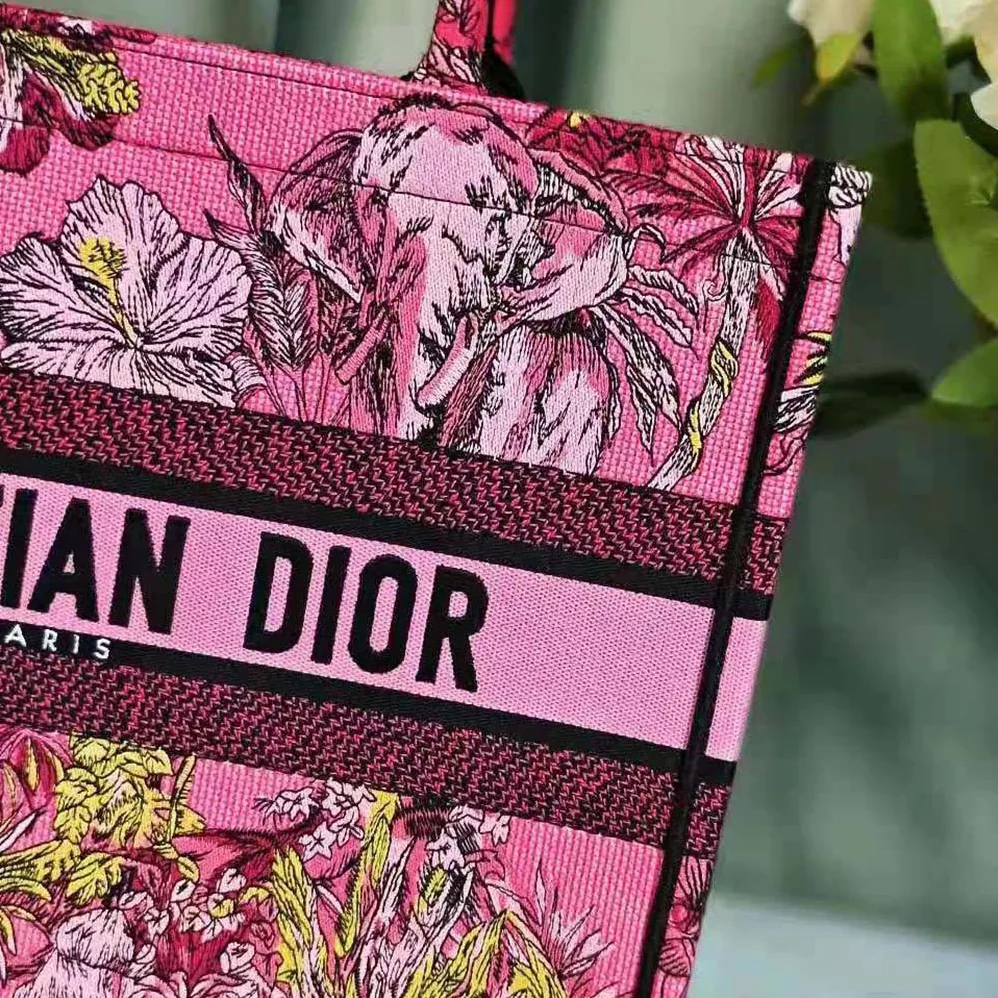 Dior Medium Dior Book Tote Fuchsia Multicolor Toile de Jouy Voyage Embroidery for Women Dior Medium Dior Book Tote Fuchsia Multicolor Toile de Jouy Voyage Embroidery for Women