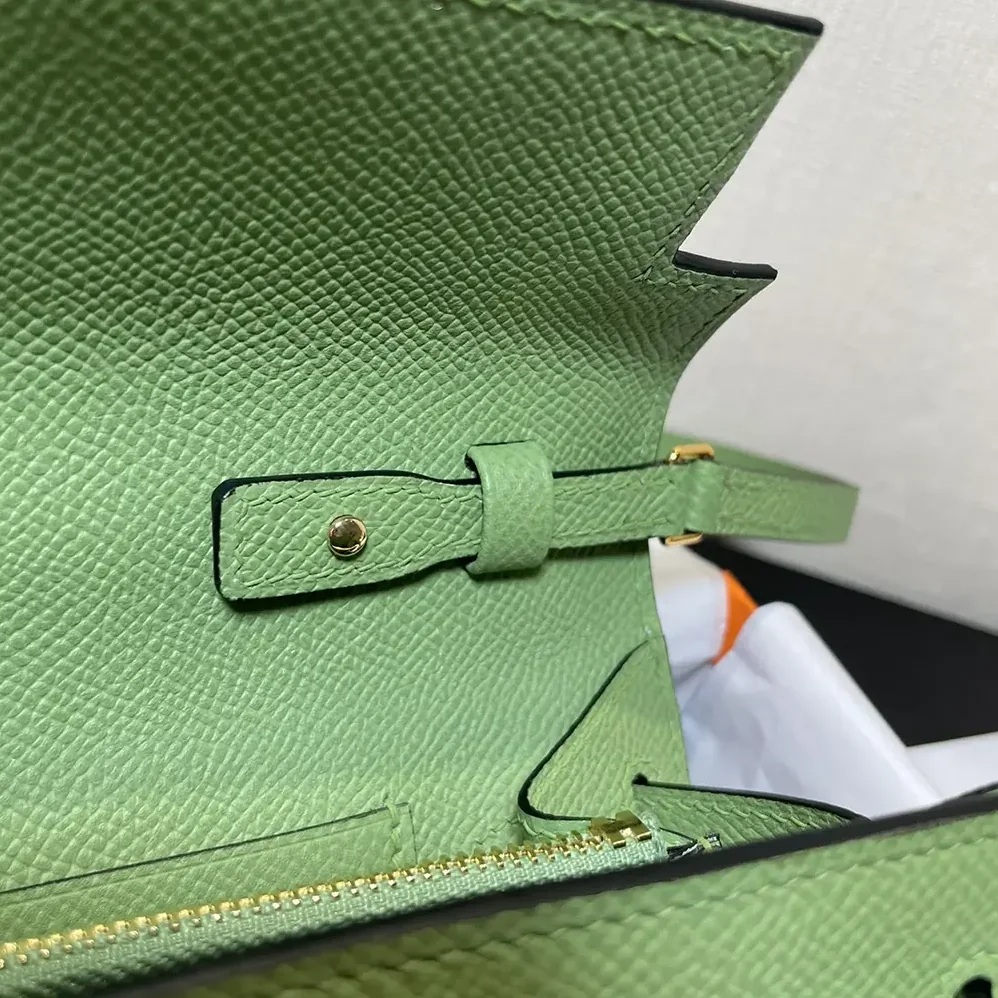 Hermes Kelly To Go in Epsom Leather for Women in Green/Gold Hermes Kelly To Go in Epsom Leather for Women in Green/Gold