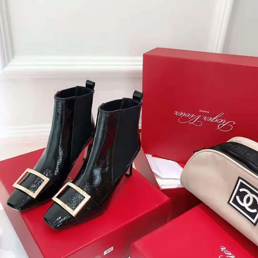 Roger Vivier Trompette Chelsea Boots in 6.5 cm Heel for Women