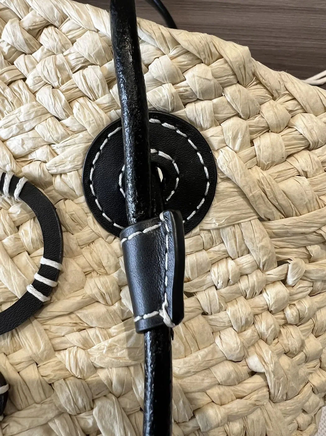Loewe Small Anagram Basket Bag Beige/Black / A223P65X01 Loewe Small Anagram Basket Bag Beige/Black / A223P65X01