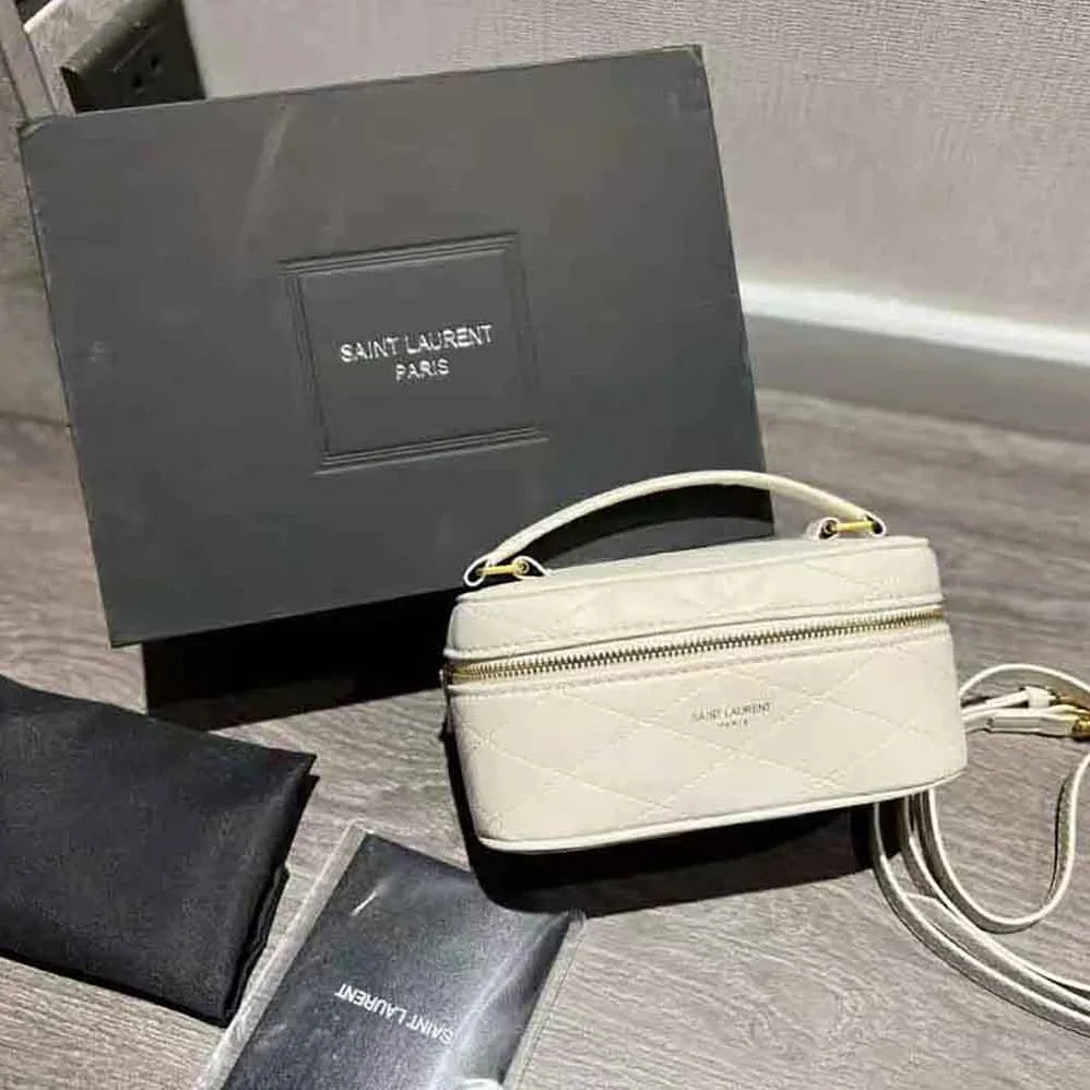 Saint Laurent YSL Mini Saint Laurent Vanity Case in Quilted Lambskin for Women in White Saint Laurent YSL Mini Saint Laurent Vanity Case in Quilted Lambskin for Women in White