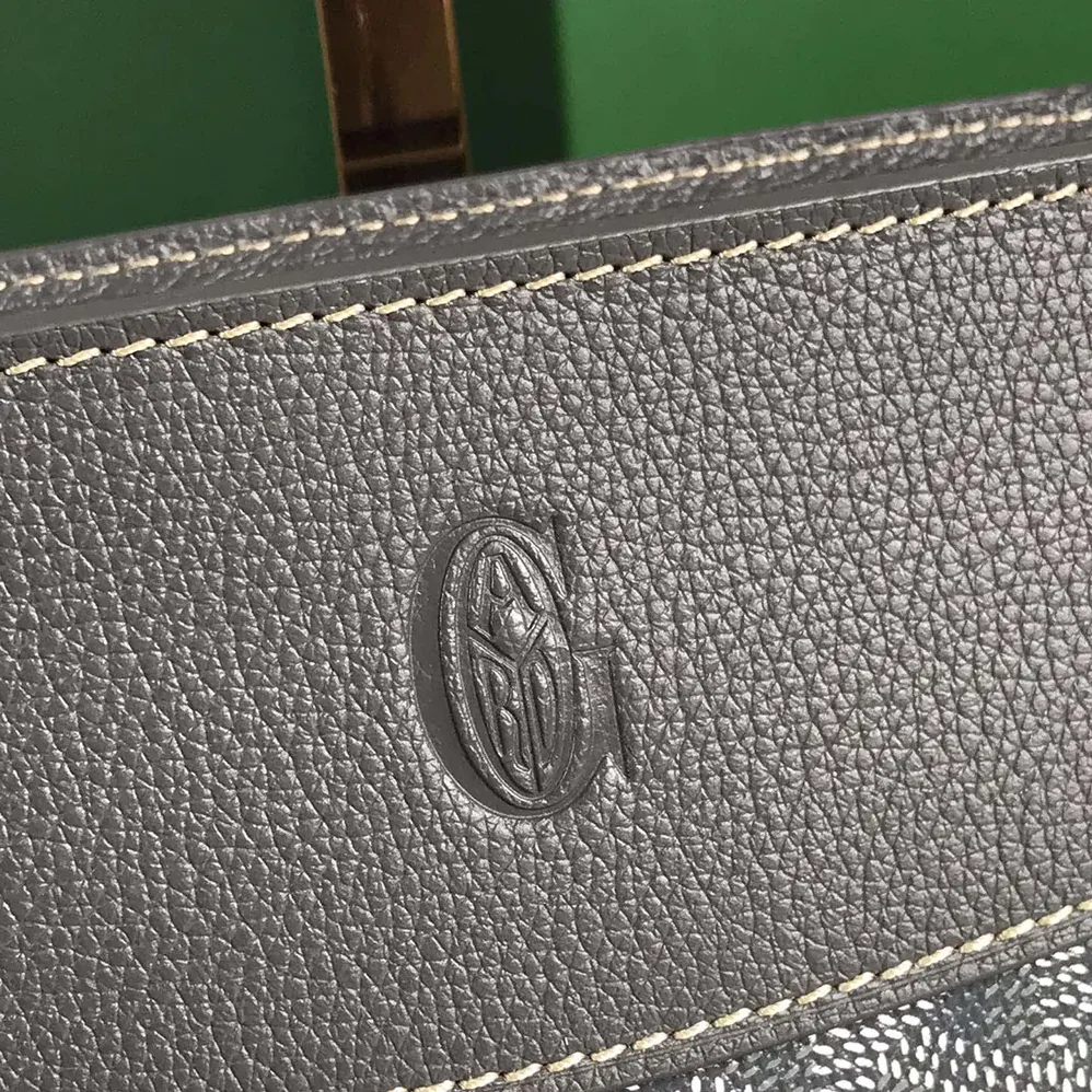 Goyard Hirondelle Bag for Unisex in Grey Goyard Hirondelle Bag for Unisex in Grey