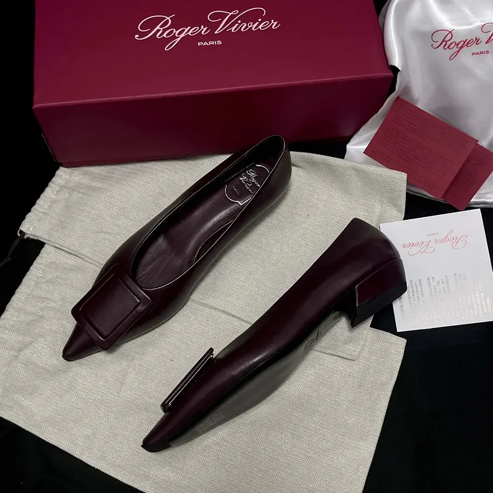 Roger Vivier Viv In The City Ballerinas In Leather Burgundy for Women Roger Vivier Viv In The City Ballerinas In Leather Burgundy for Women