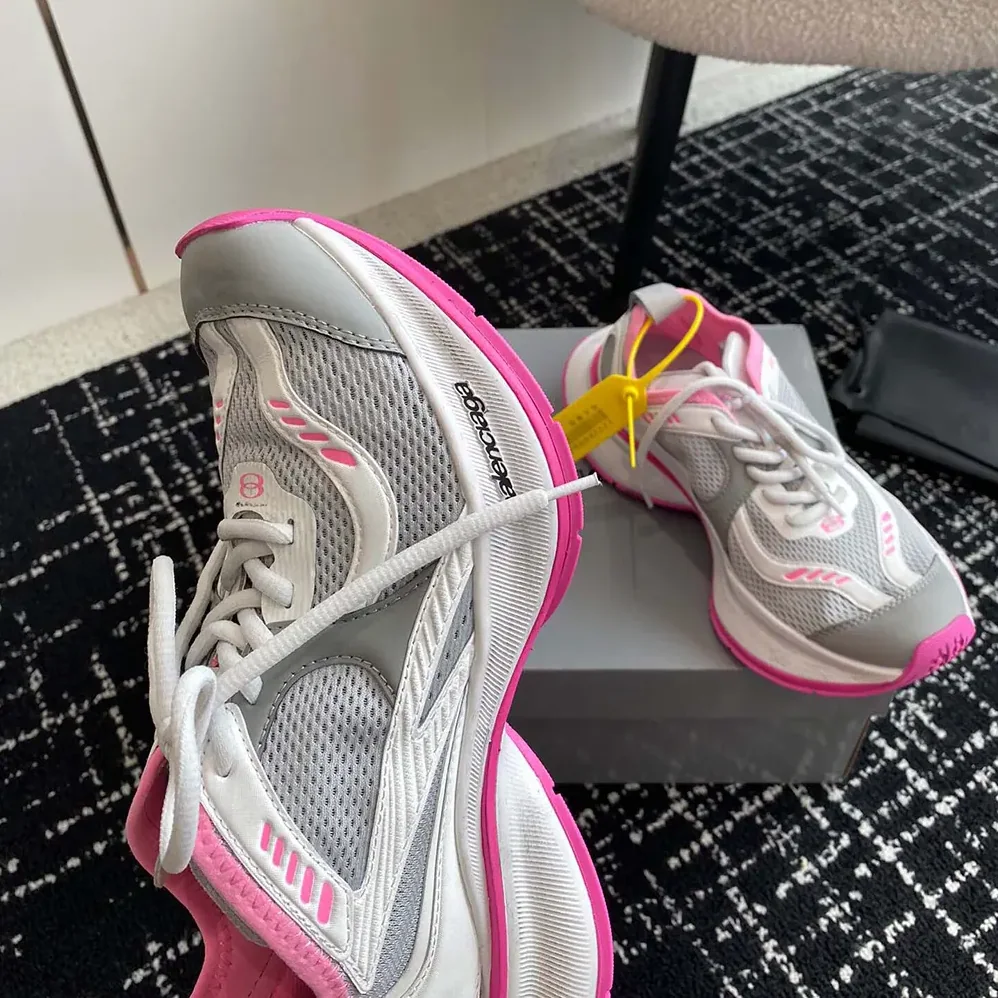 Balenciaga Circuit Sneaker in Grey White and Pink Polyester for Unisex Balenciaga Circuit Sneaker in Grey White and Pink Polyester for Unisex
