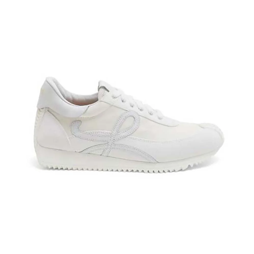Loewe Flow Runner in Calfskin for Unisex in White Loewe Flow Runner in Calfskin for Unisex in White
