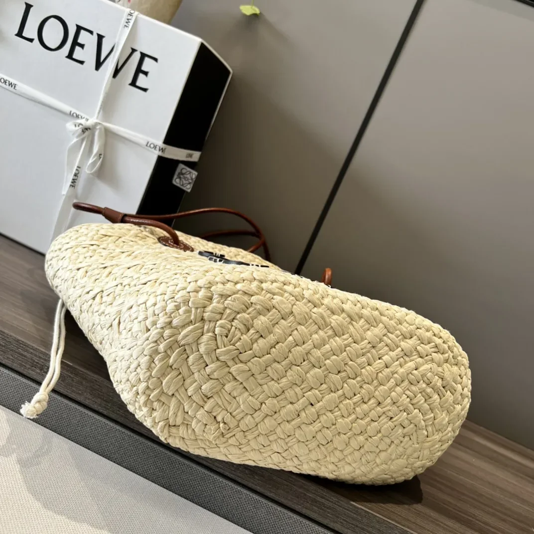 Small Anagram Basket Bag Beige/Brown / A223P65X01 Small Anagram Basket Bag Beige/Brown / A223P65X01