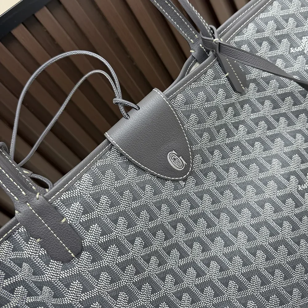 Goyard Saint Louis Gm Bag for Unisex in Grey Goyard Saint Louis Gm Bag for Unisex in Grey
