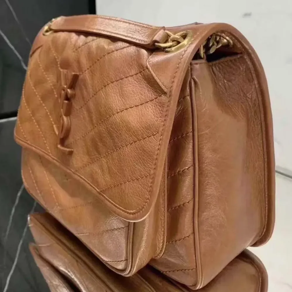 Saint Laurent YSL Niki Medium in Vintage Leather for Women Saint Laurent YSL Niki Medium in Vintage Leather for Women
