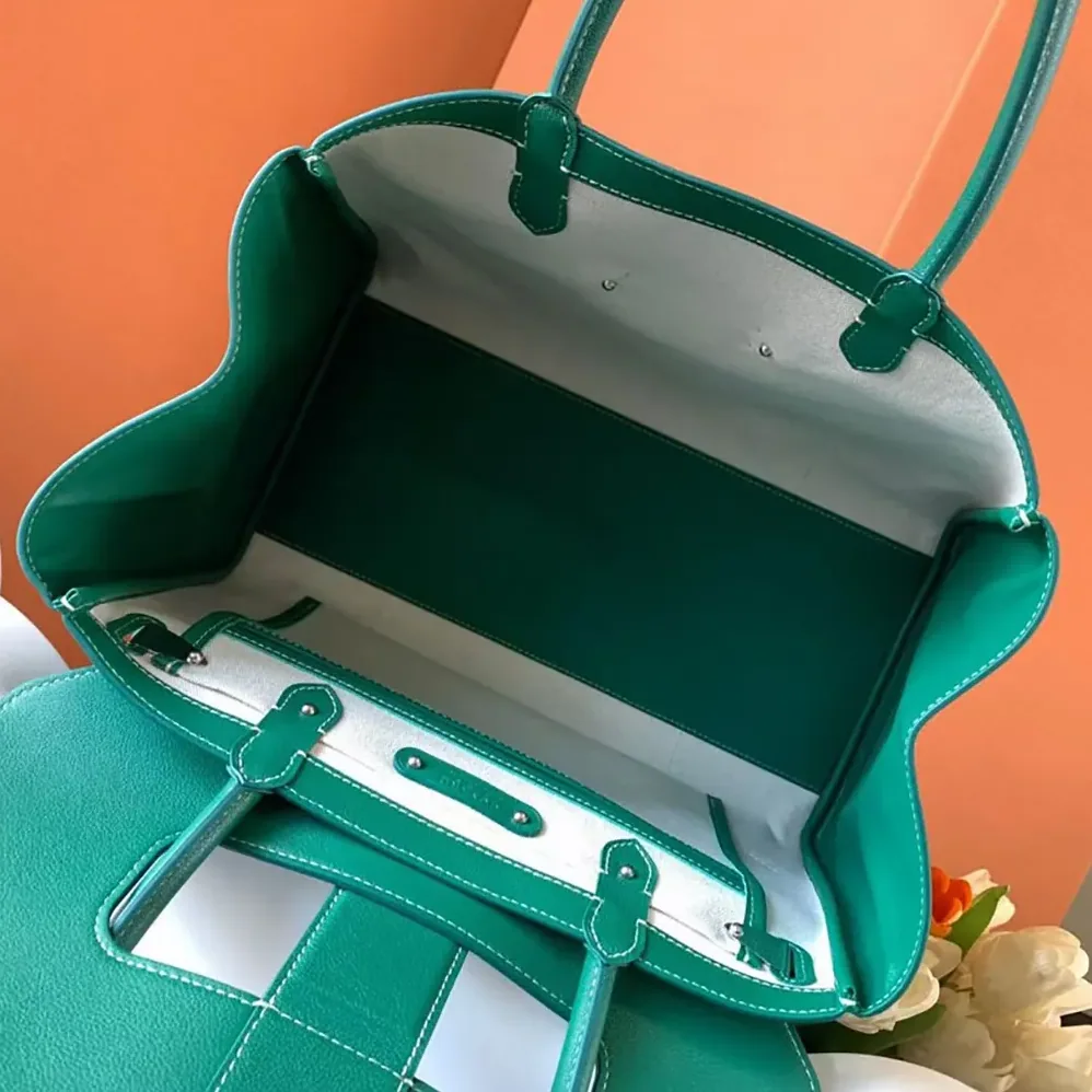 Goyard Saïgon Tote Bag for Women in Green Goyard Saïgon Tote Bag for Women in Green