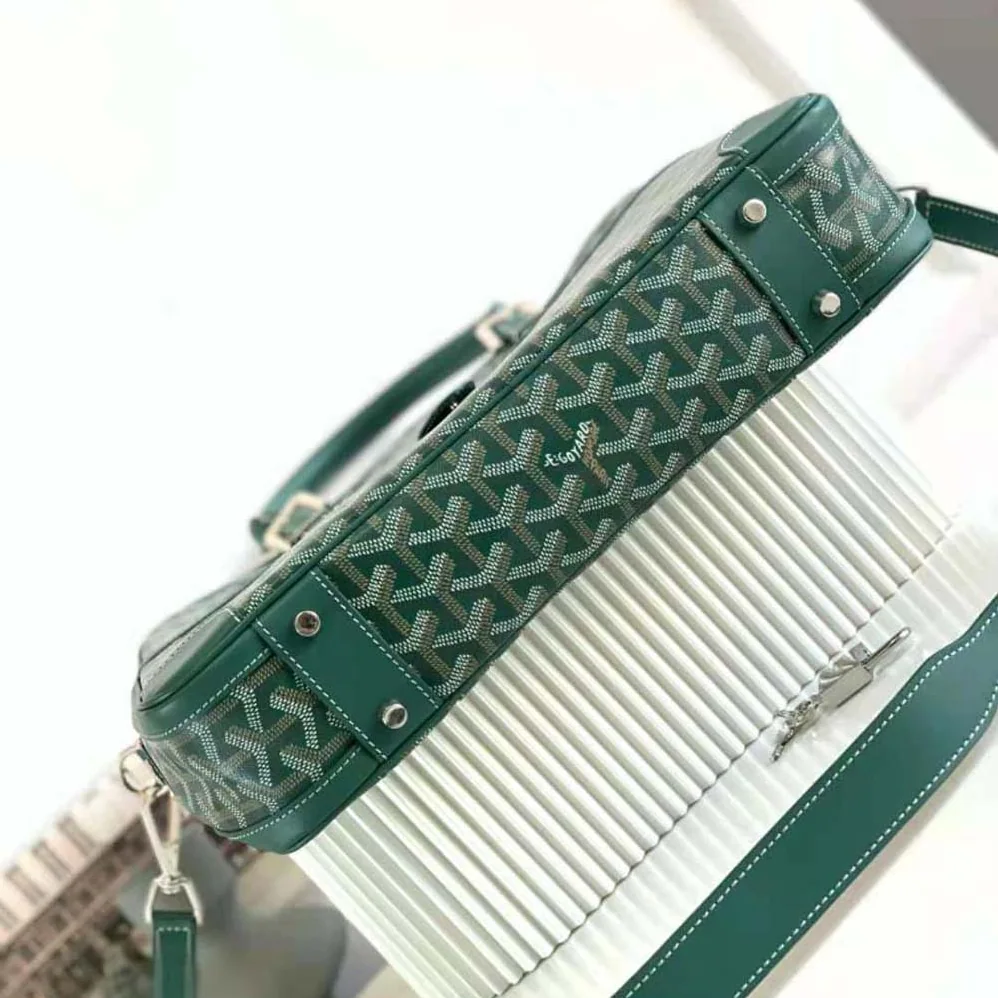 Goyard Ambassade MM Document Case for Women in Green Goyard Ambassade MM Document Case for Women in Green