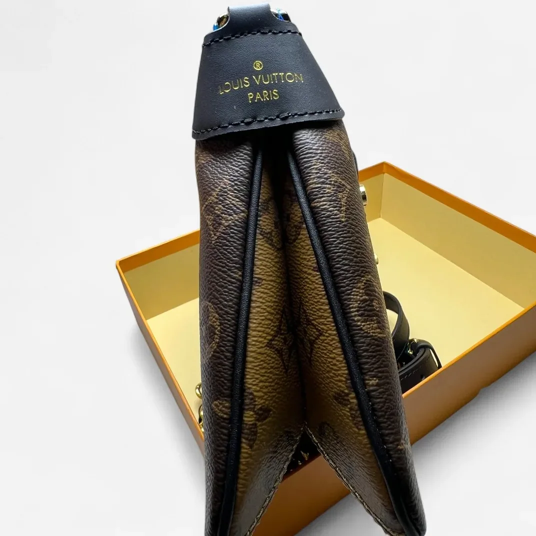 Louis Vuitton LV Twinny / Louis Vuitton LV Twinny /