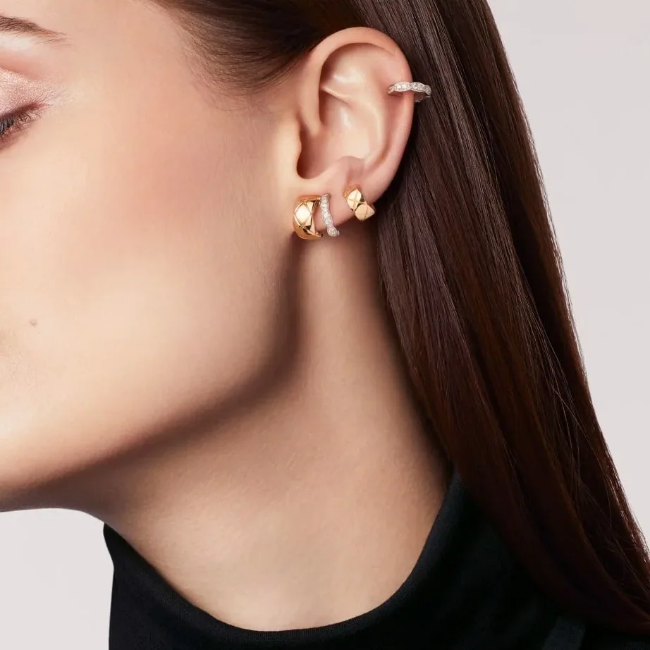 Chanel Coco Crush Earrings White in Yellow Gold