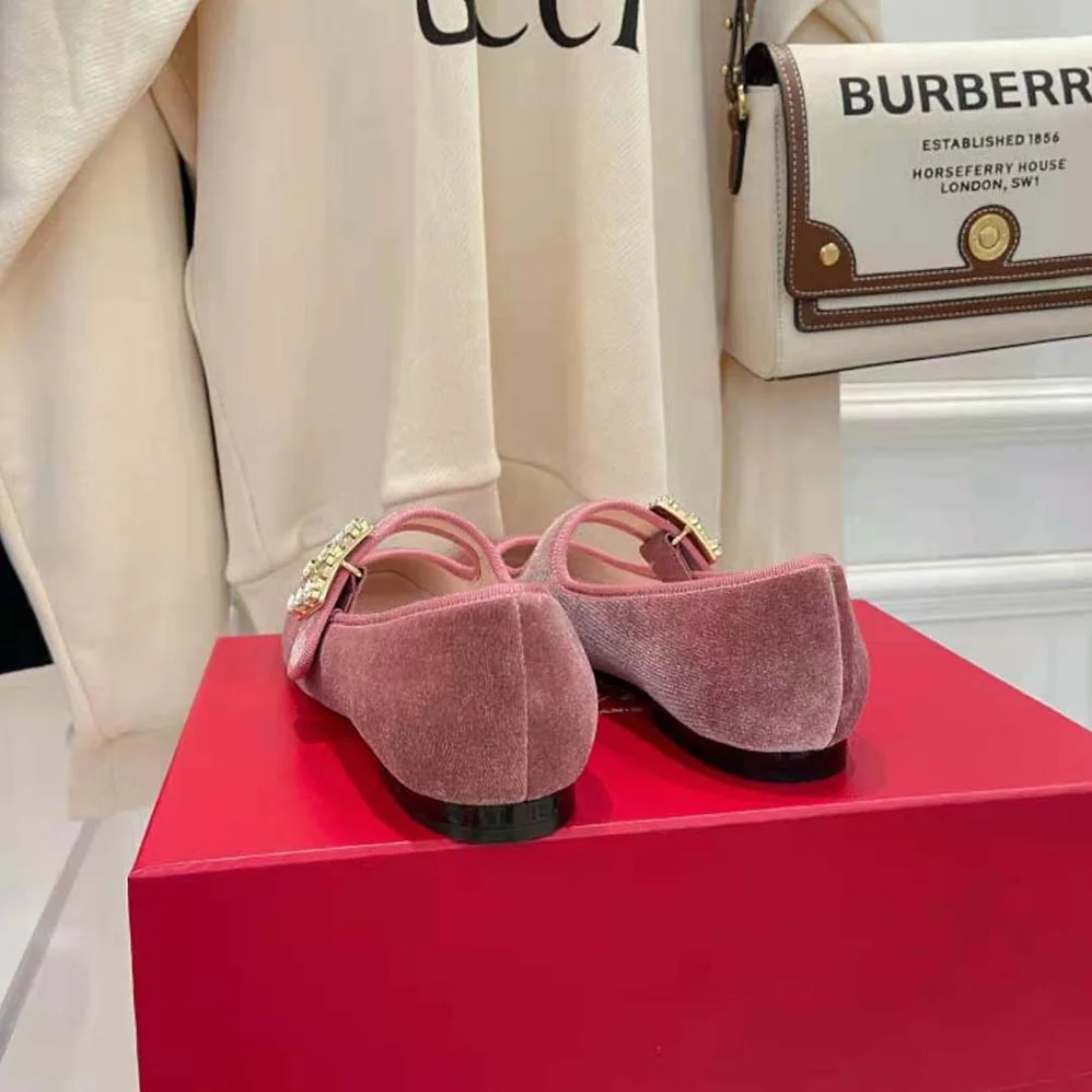 Roger Vivier Tres Vivier Strass Buckle Babies Ballerinas in Velvet for Women Roger Vivier Tres Vivier Strass Buckle Babies Ballerinas in Velvet for Women