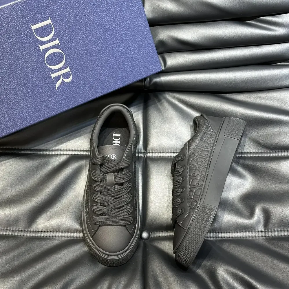 Dior B33 Sneaker Black Grained Calfskin and Black Dior Gravity Leather for Men