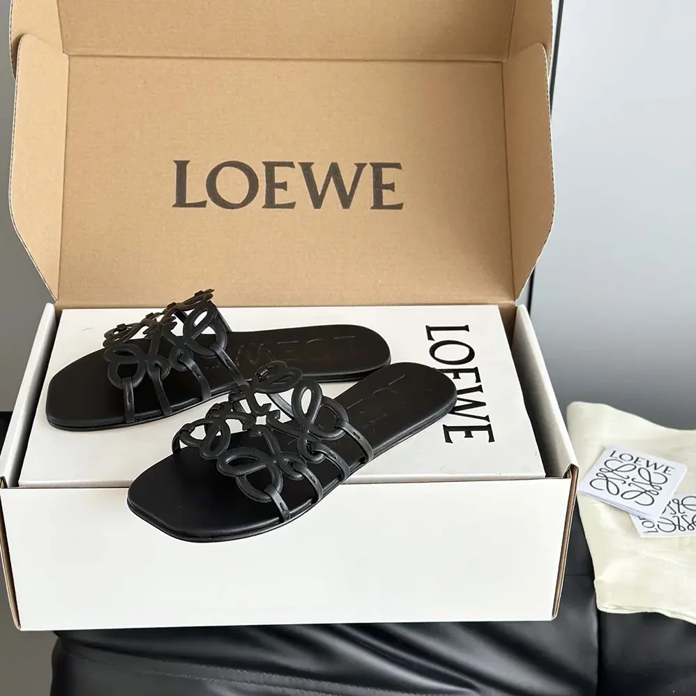 Loewe Petal Anagram Slide in Soft Calfskin for Women in Black