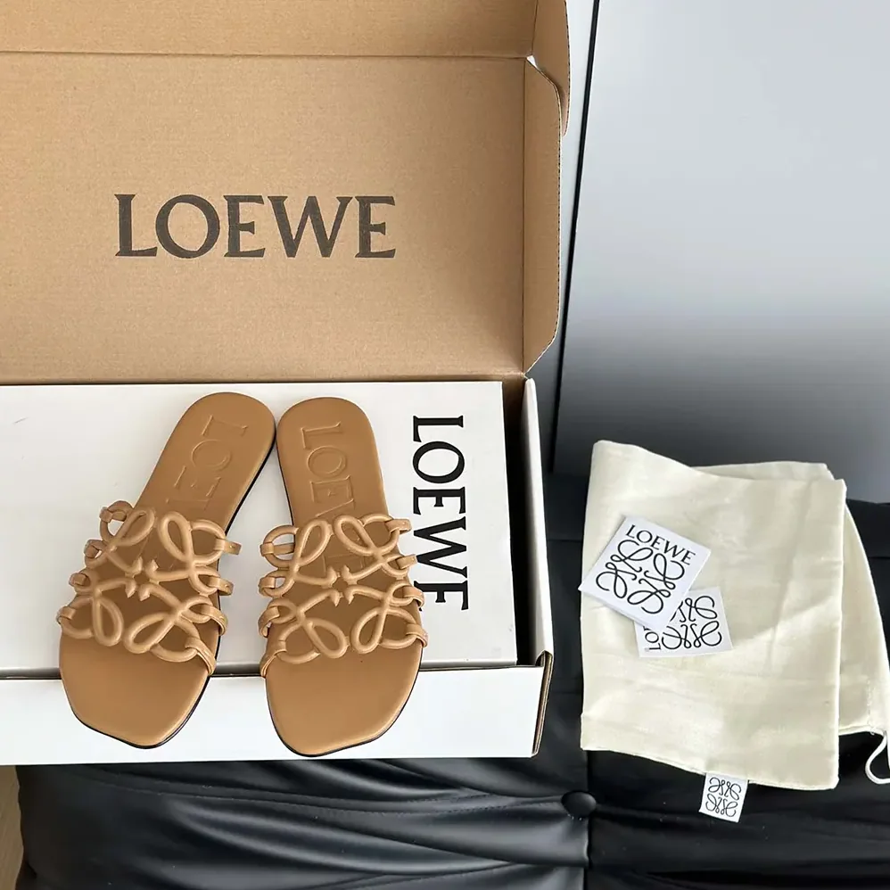 Loewe Petal Anagram Slide in Soft Calfskin for Women in Brown Loewe Petal Anagram Slide in Soft Calfskin for Women in Brown