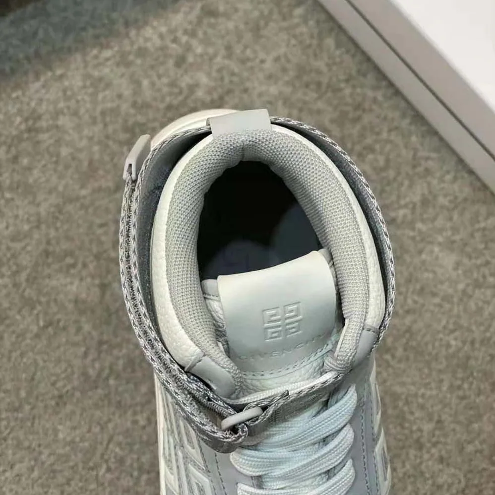 Givenchy G4 High Top Sneakers in Leather for Men in Grey/White Givenchy G4 High Top Sneakers in Leather for Men in Grey/White