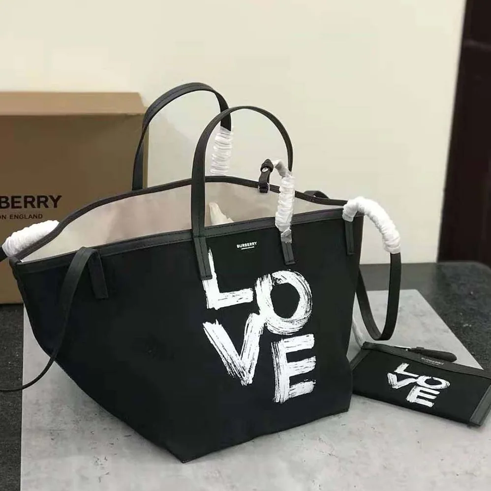 Burberry Medium Love Print Cotton Beach Tote for Women in Black