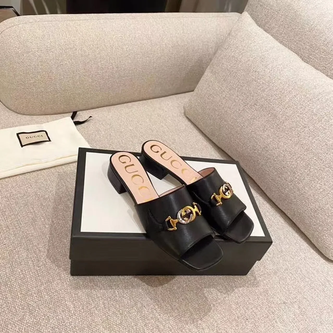 Gucci Gucci Zumi Slide Sandals Black Gucci Gucci Zumi Slide Sandals Black