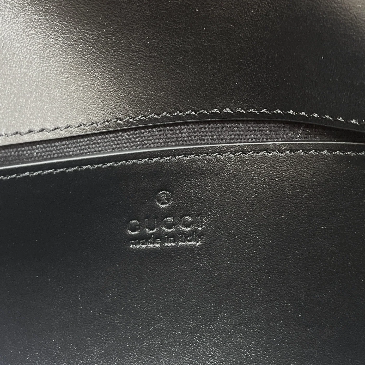 Gucci Marmont Matelassé Mini Bag White / GG